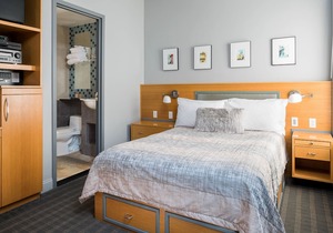 Charlesmark Hotel