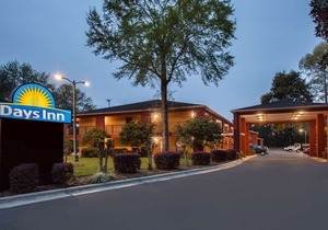 Days Inn by Wyndham Pensacola West
