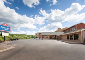 AmericInn by Wyndham Iron River