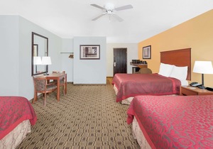 Days Inn by Wyndham Lamar