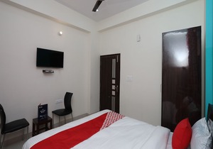 OYO 14634 Star Guest House