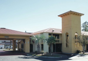 La Quinta Inn by Wyndham Savannah I-95