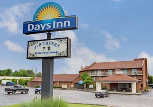 Days Inn by Wyndham Cincinnati East