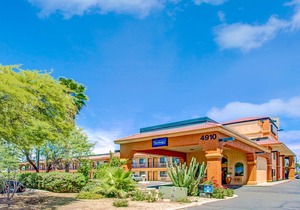 Travelodge by Wyndham Tucson AZ