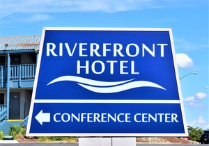Riverfront Hotel, SureStay Collection by Best Western
