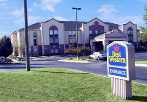 Best Western Bradbury Inn & Suites