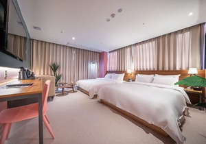 Gray Hotel