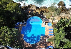 Mar Sereno Hotel & Suites