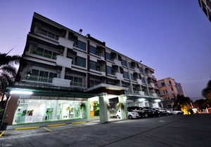 Omsaga Phuket Hotel