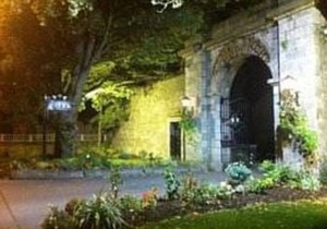 Castle Arch Hotel