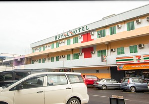 OYO 89408 Royal Hotel