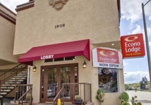 Econo Lodge Inn & Suites Fallbrook Downtown