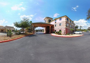 Days Inn & Suites by Wyndham San Antonio North/Stone Oak