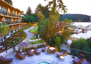 Brentwood Bay Resort & Spa