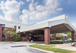 Ramada by Wyndham Bettendorf