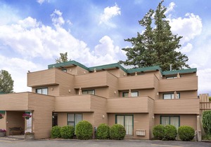 Ramada by Wyndham Quesnel