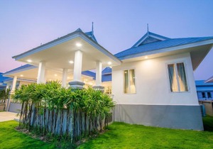 Wan Arun Houses