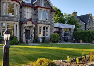 McInnes House Hotel