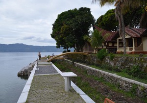 Tuk Tuk Timbul Bungalows
