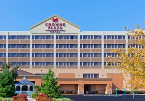 Holiday Inn Clark - Newark, an Ihg Hotel