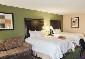 Hampton Inn Bloomington West