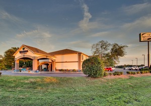 Wingfield Inn & Suites