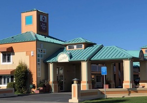 Best Western Plus Northwoods Inn