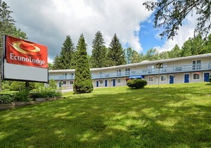 Econo Lodge Lee - Great Barrington