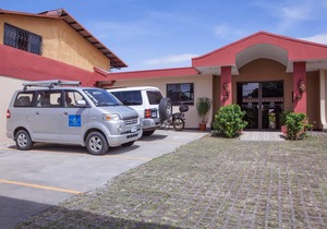 Berlor Airport Inn