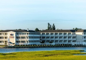 Comfort Suites Chincoteague Island Bayfront Resort