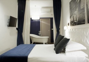 Piazza Farnese Luxury Suites