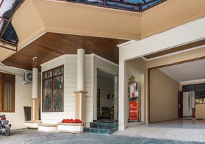 RedDoorz @ Soekarno Hatta Indah