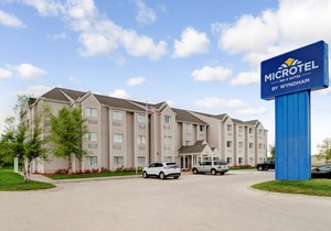 Microtel Inn & Suites by Wyndham Bellevue