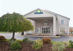 Days Inn by Wyndham Woodstock