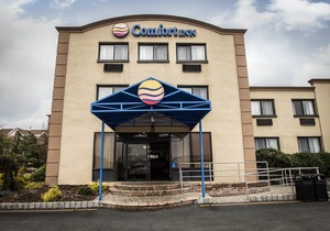 Comfort Inn Edgewater on Hudson River