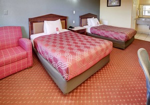 Econo Lodge at Military Circle