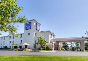 Sleep Inn & Suites Acme – Traverse City