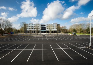 Heston Hyde Hotel