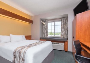 Microtel Inn & Suites by Wyndham New Ulm