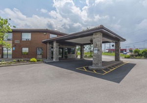 Comfort Inn Levis