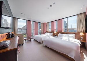 Gray Hotel