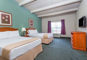 Days Inn & Suites by Wyndham Lexington