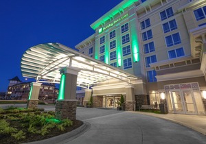 Holiday Inn and Suites East Peoria, an Ihg Hotel