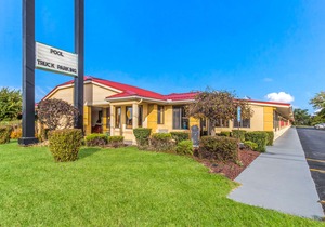 Econo Lodge Norwalk