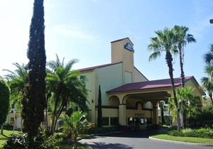 Days Inn by Wyndham Sarasota I-75