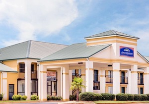 Howard Johnson by Wyndham Perry GA
