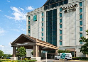 Embassy Suites by Hilton Chicago Lombard