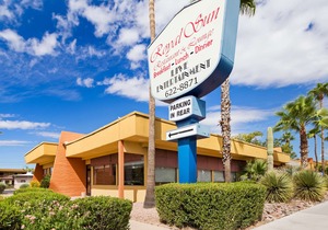 Best Western Royal Sun Inn & Suites