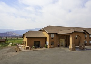Red Sands Hotel