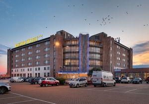 Record Hotel